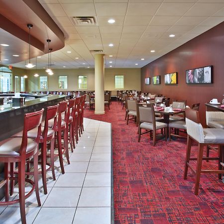 Holiday Inn - Manitowoc Eksteriør billede