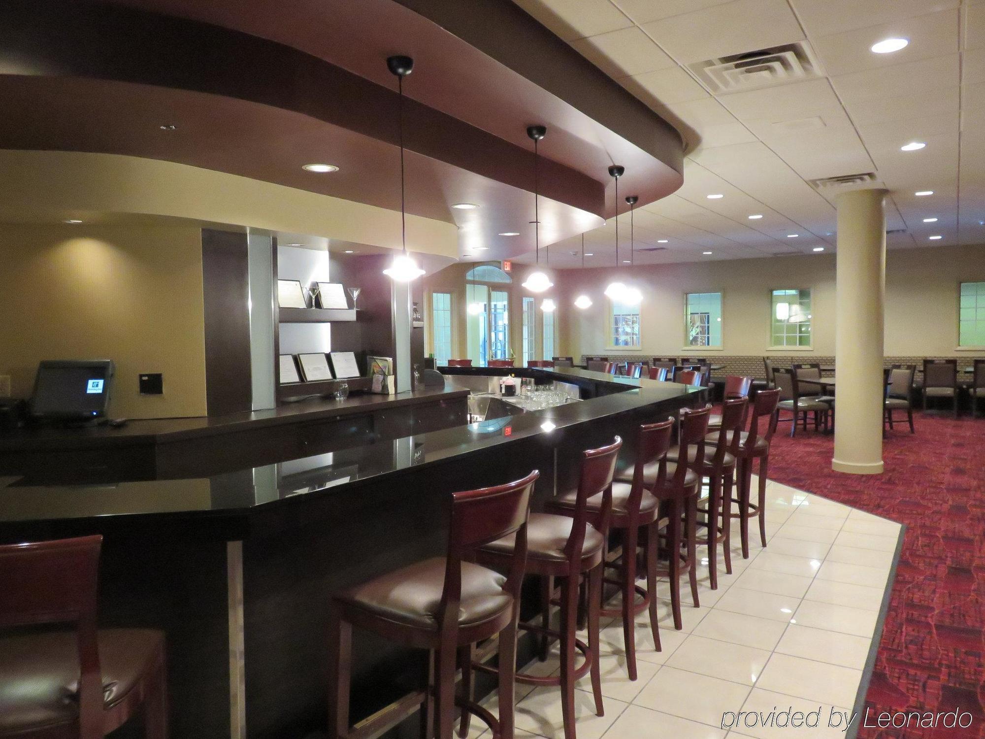 Holiday Inn - Manitowoc Eksteriør billede